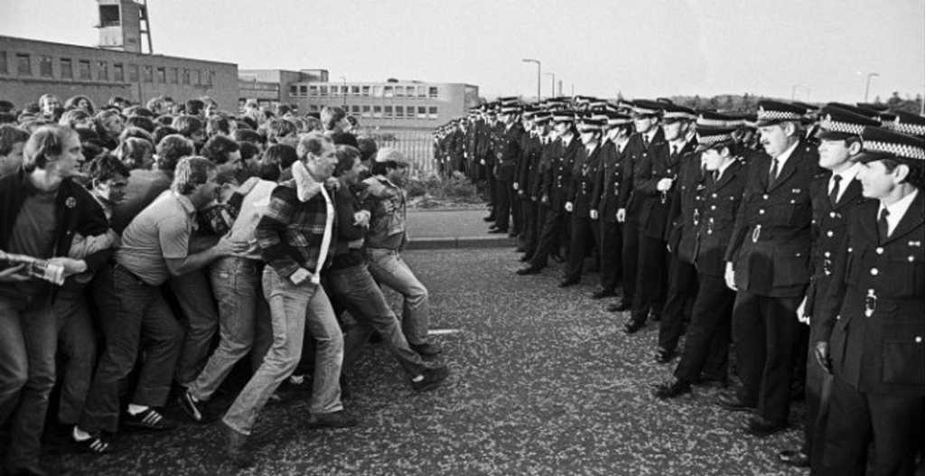 Battlelines during the famous UK miners strike in 1984/85 'Battlelines during the famous UK miners strike in 1984/85'